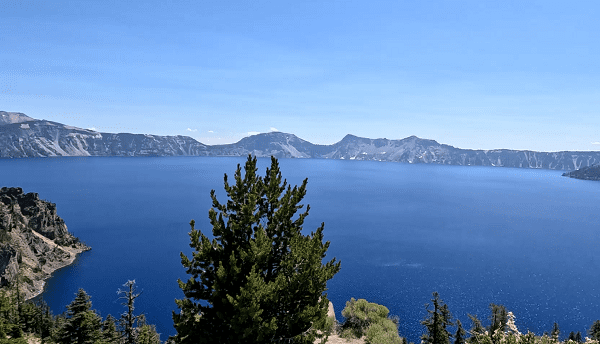 scenic overlook at Crater Lake Park