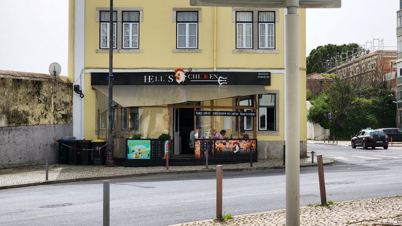 picture of cafe named Hell's Chicken, where we had our first Bifana