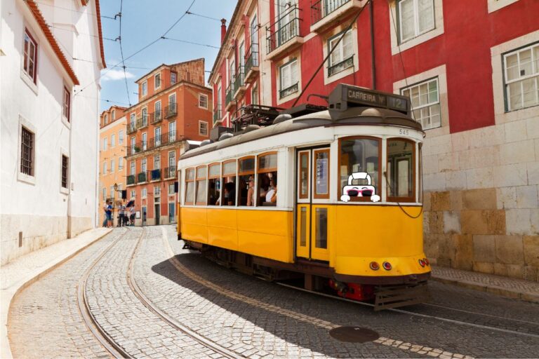 tmr icon on the tram is Lisboa